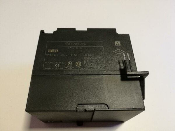 SIMATIC S7-300 Regulated power supply PS307 input: 120/230 V AC, output: 24 V/5 A DC