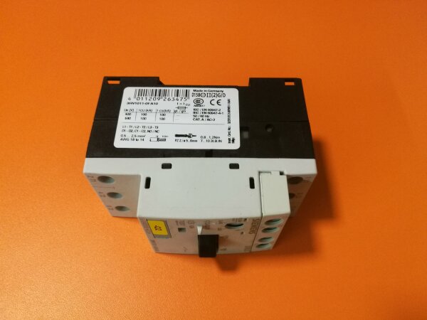 Siemens circuit breaker 3RV1011-0FA10 - 0,35 - 0,5A + auxiliary contact 3RV1901-1E