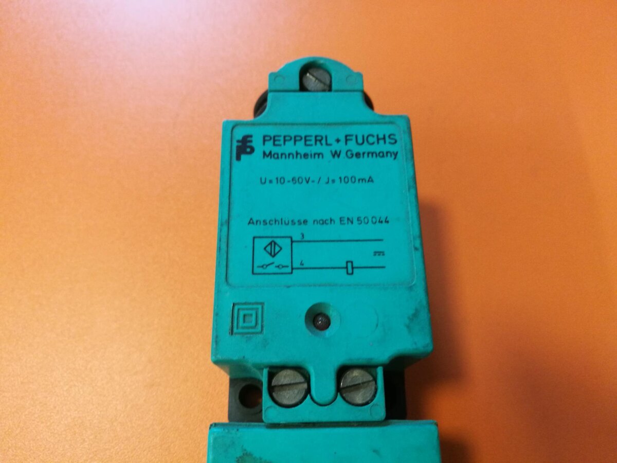 PEPPERL + FUCHS VariKont induktiver Sensor NJ15+U1+Z Näherungsschalte ...