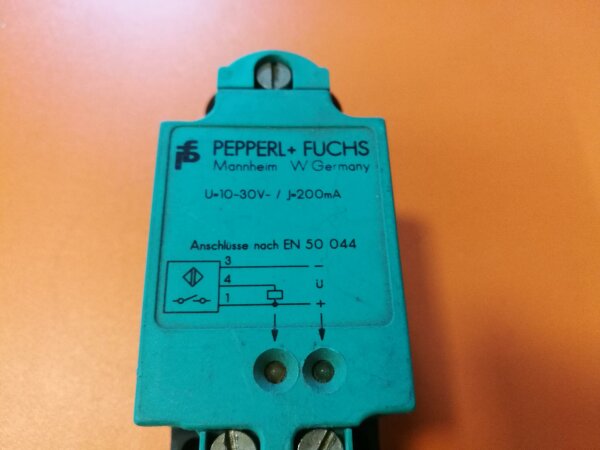 PEPPERL + FUCHS VariKont inductive Sensor NJ15+U1+E