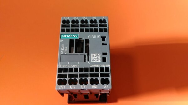 Siemens contactor 3RT2015-2AP61 AC-3 3kW/400V size S00 cage clamp 220V