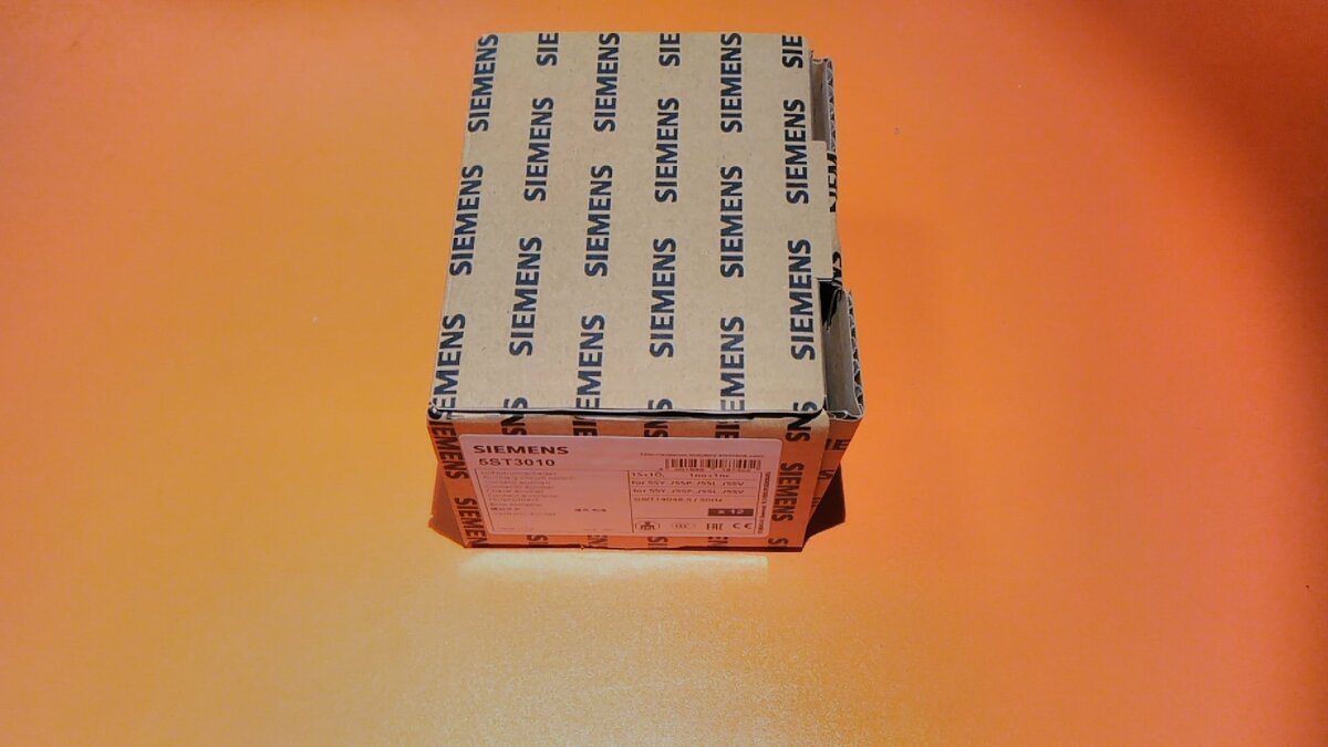 Siemens 5ST3 010 Auxiliary Power Switch (11 pcs) 5ST3010 on stock