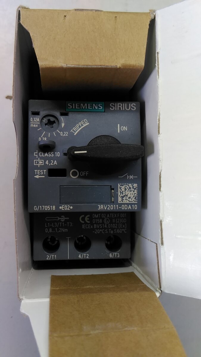 3RV2011-0DA10 Siemens, Interruttori automatici e fusibili