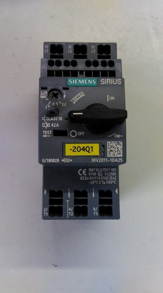 Siemens Leistungsschalter 3RV2011-1DA25 circuit breaker 2,2-3,2A Hilfsschalter