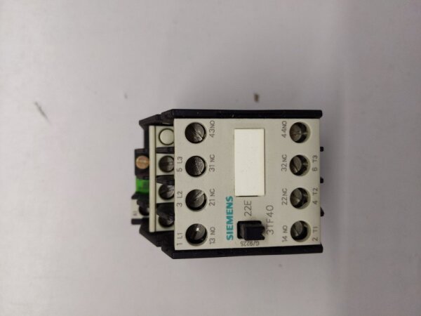 Siemens 3TF4022-0A 2S+2Ö/2NO+2NC Power Contactor 220 - 690 V~ 9A